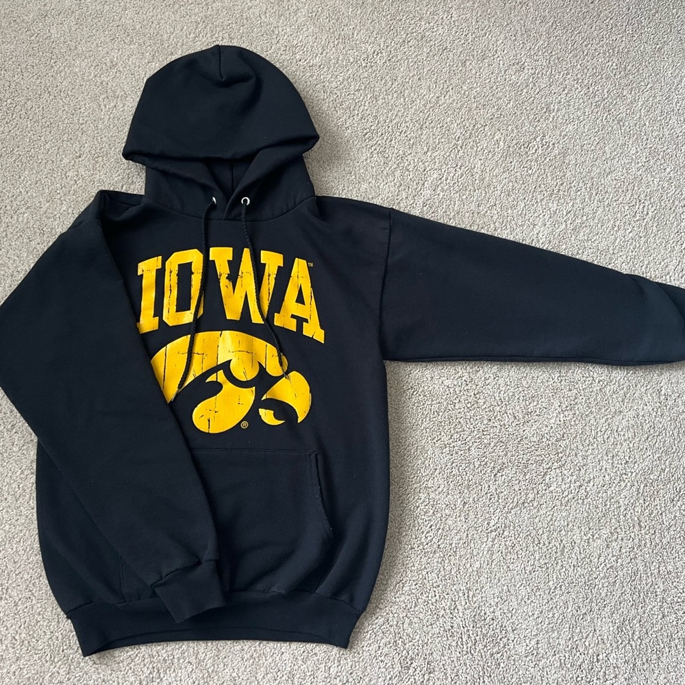 Port and Company Black and yellow Iowa Hawkeyes hoodie. Adult Small